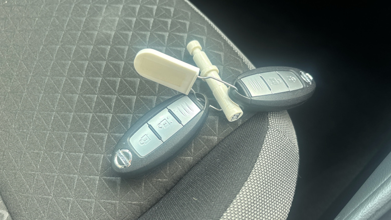 Nissan Juke 1.0 DiG-T 114 N-Connecta 5dr DCT Petrol Hatchback